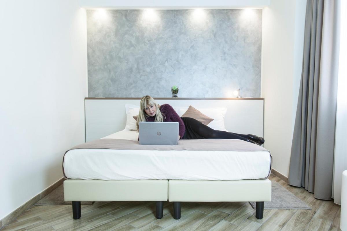 Bhl Boutique Rooms Леняно Екстериор снимка